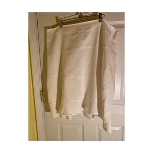 Catos woman’s skirt